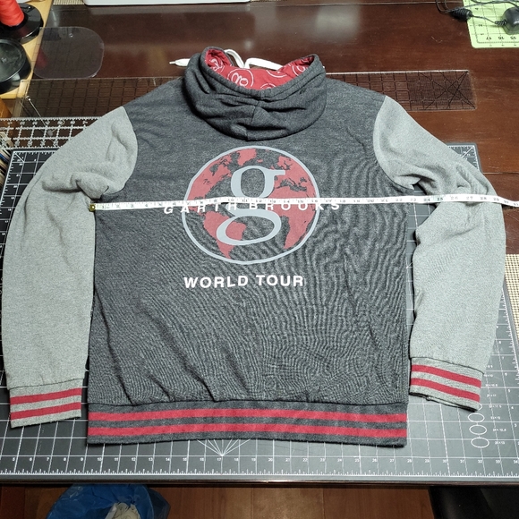 Garth Brooks 🤠 Hoodie - Picture 7 of 15